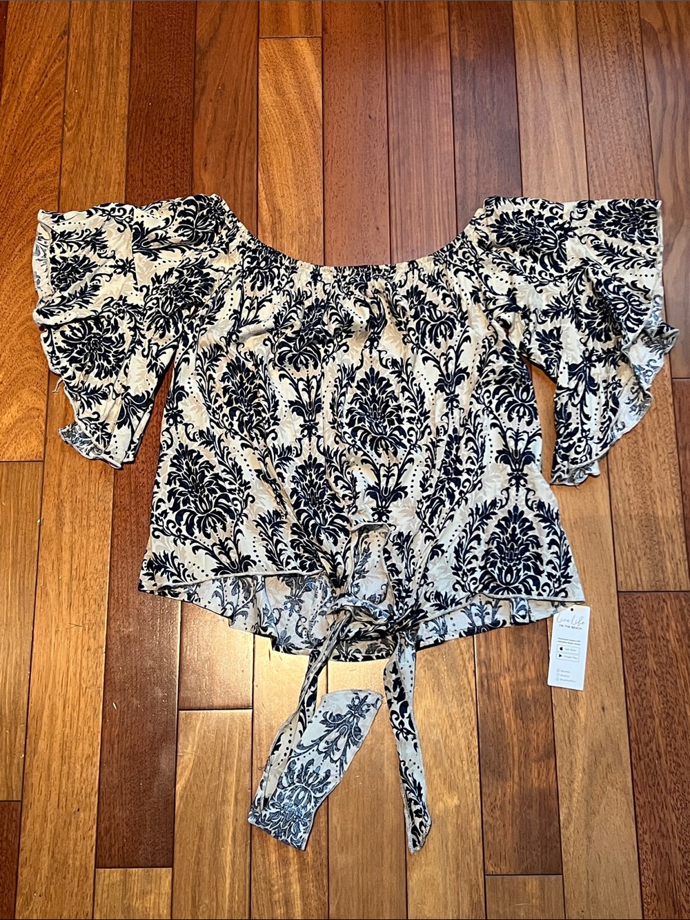 CUPSHE Off-Shoulder Black & Cream Printed Tie-Front Women's Top